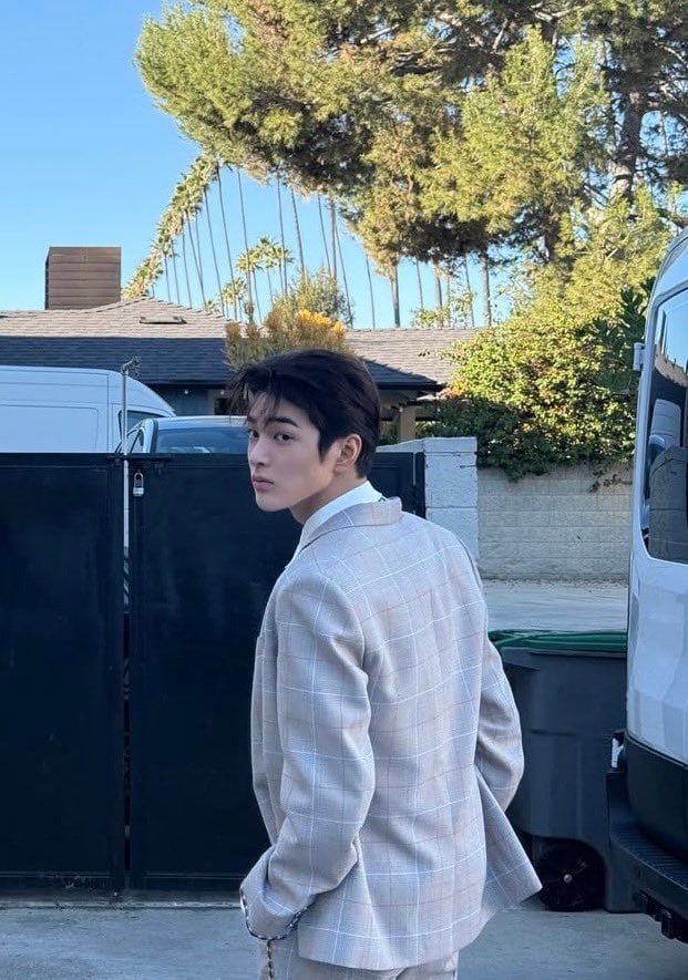 [잡담] 건호처럼 까무잡잡한 남돌 처음 좋아해봄 | 인스티즈