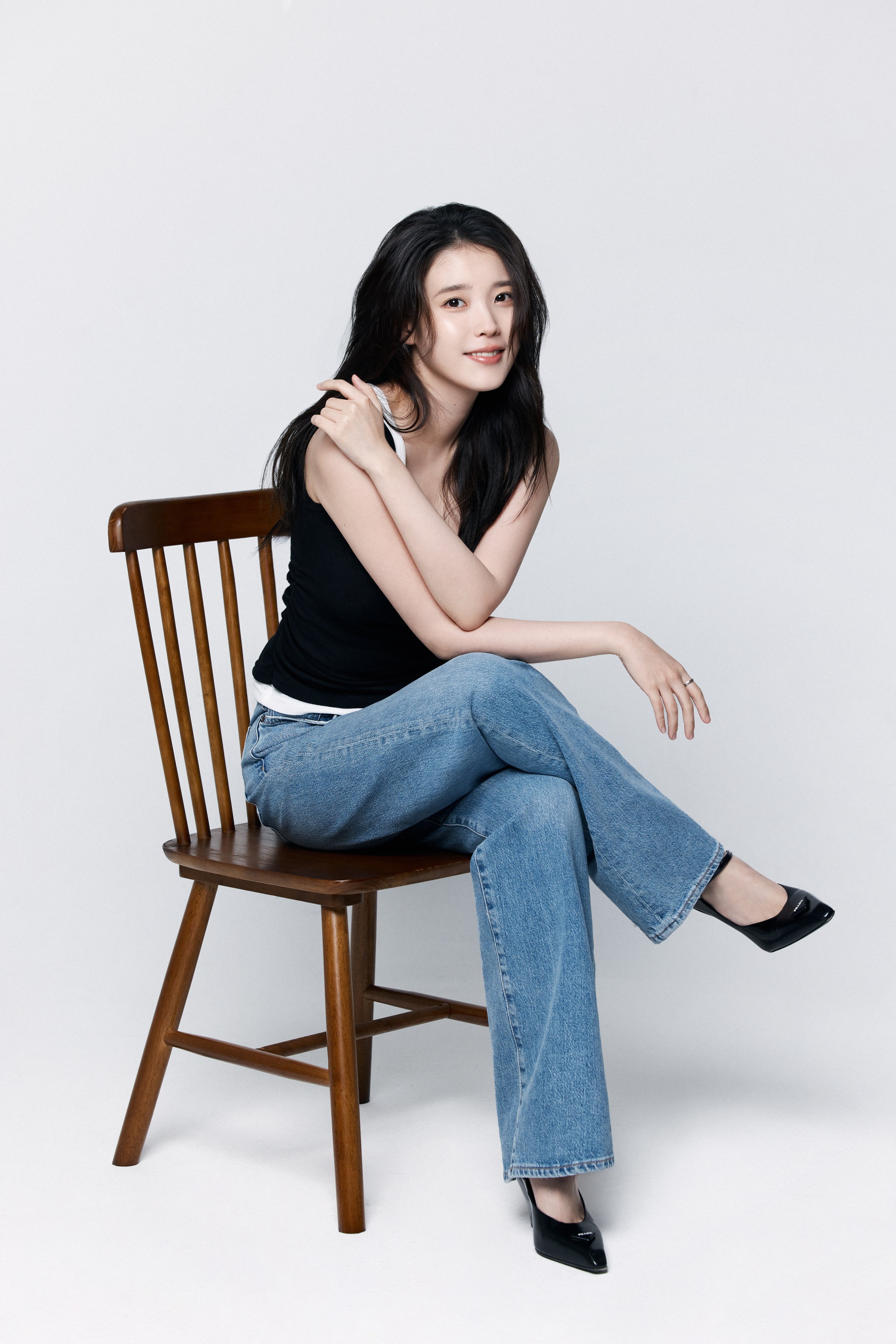 [잡담] 아이유) 새로운 뜬 아이유 새 프로필 사진들 | 인스티즈