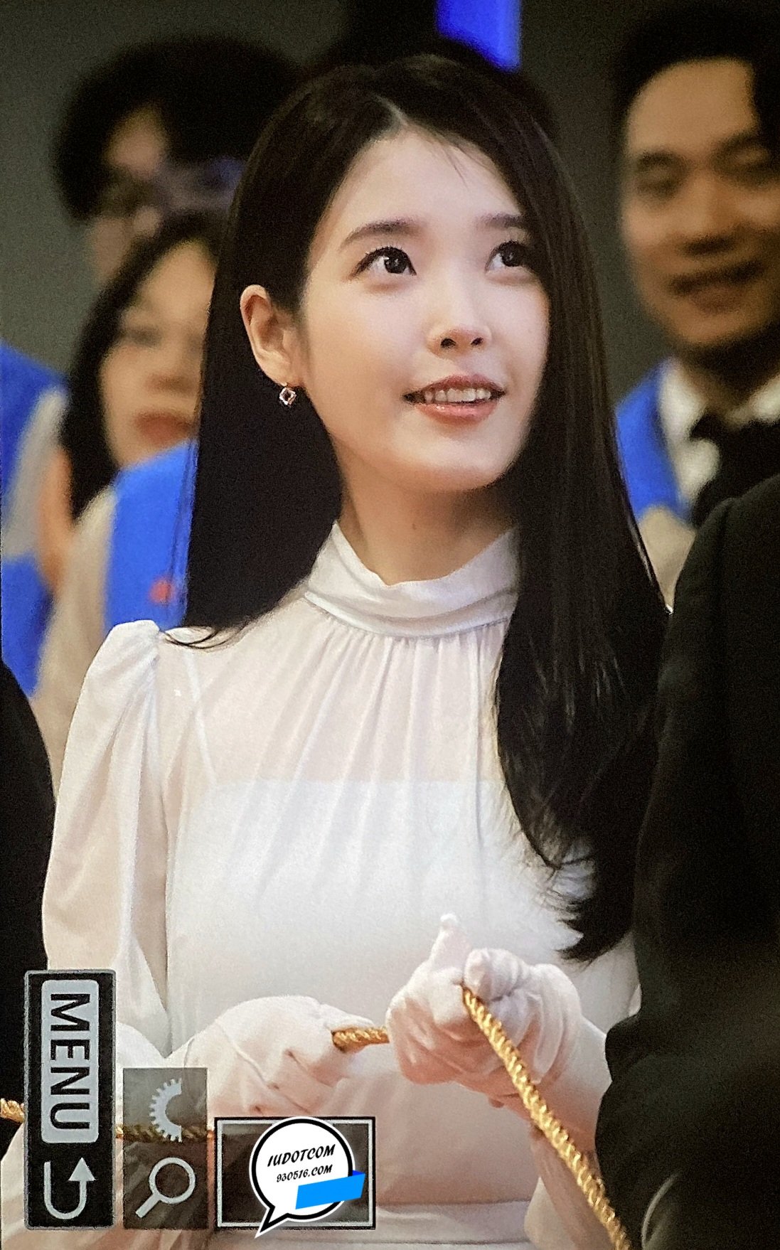 [잡담] 아이유) 260402 우리은행 창립25주년 기념행사 참석한 아이유 | 인스티즈