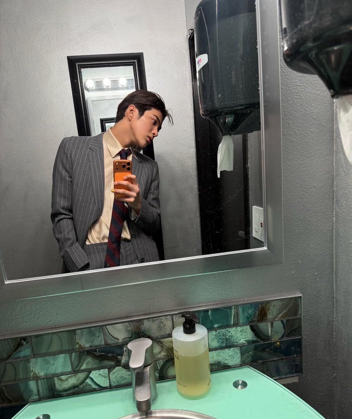 [잡담] 감튀 이후로 진짜 헉 하는 건호 사진 1위(내 기준) | 인스티즈