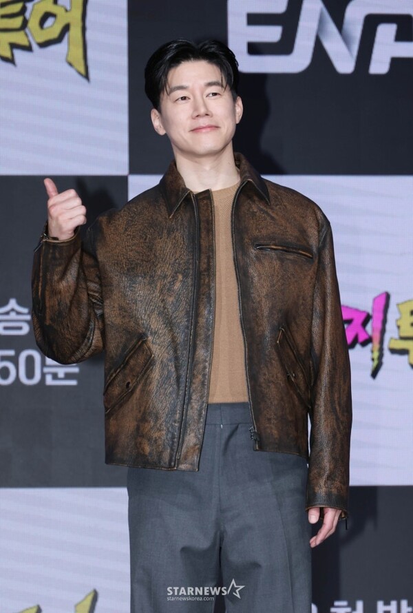 [정보/소식] [단독] 김무열, '퍼스트 닥터'로 홍종찬 감독과 세번째 작업...정려원과 호흡 | 인스티즈