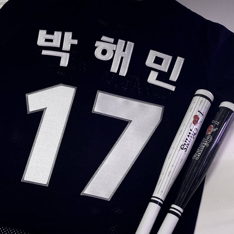 [잡담] 나모르겠니 유니폼 샀다❤️🖤 | 인스티즈