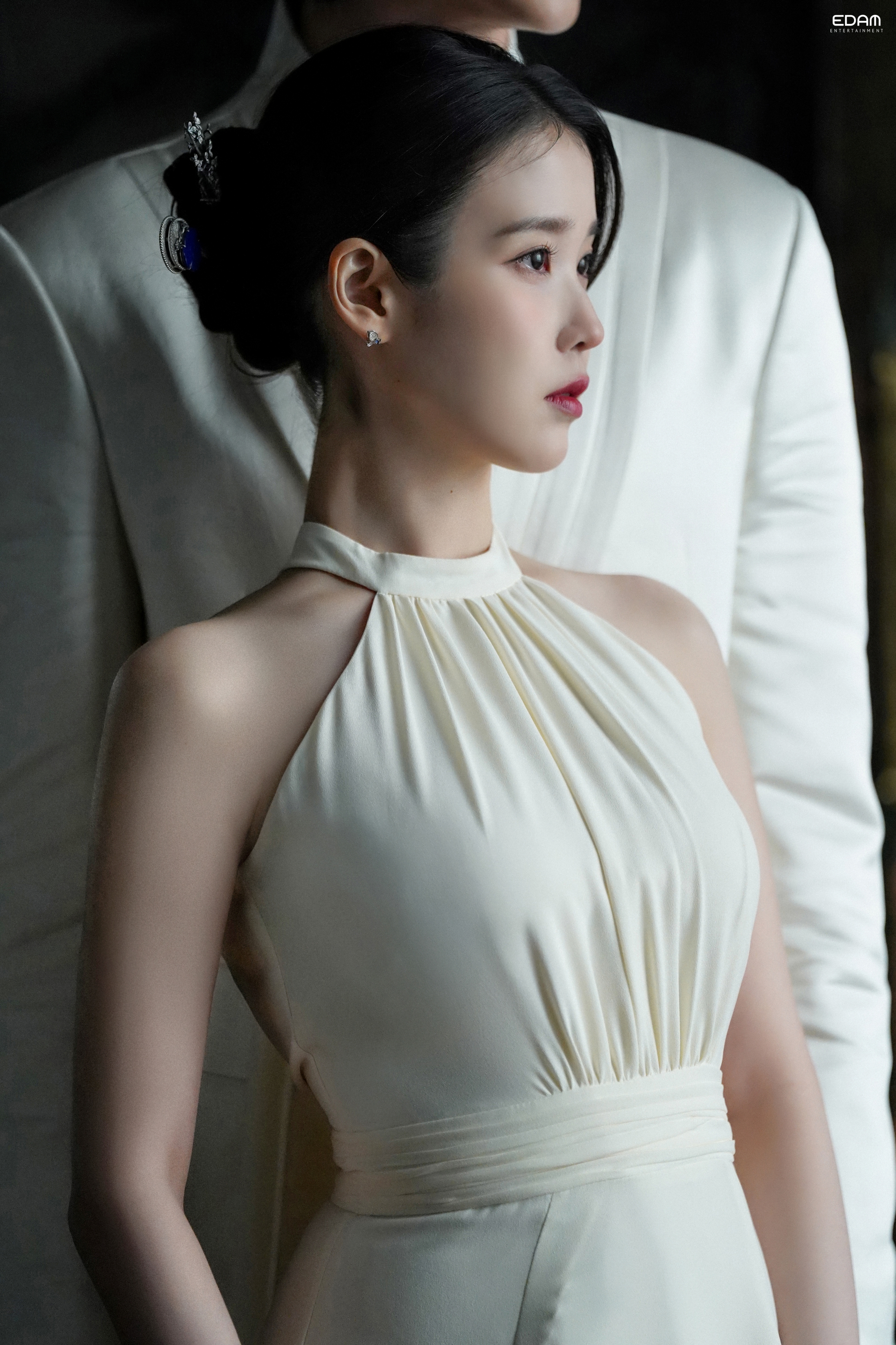 [잡담] 아이유) 소속사 블로그 대군부인 사진 모음집 | 인스티즈