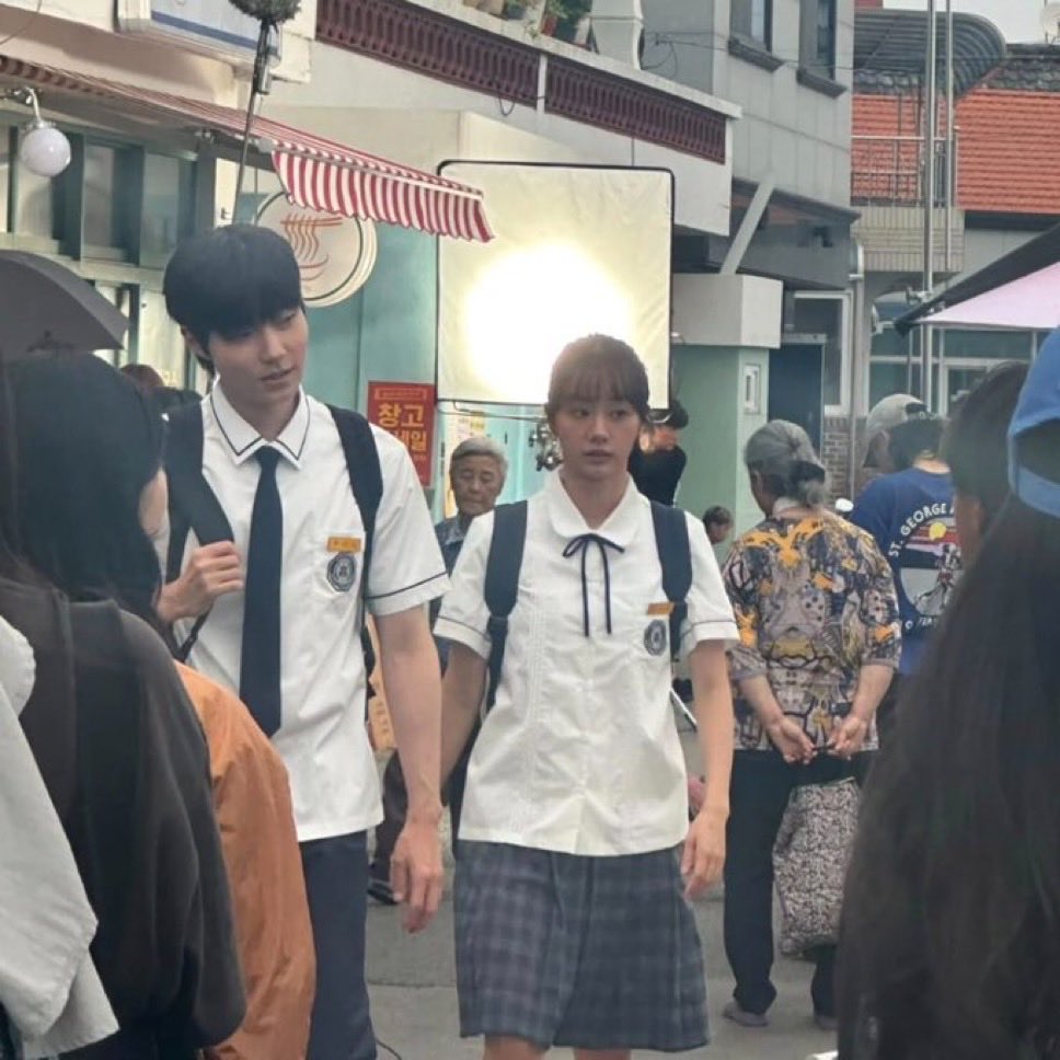 [잡담] 황인엽 혜리 작년에도 교복입음 | 인스티즈