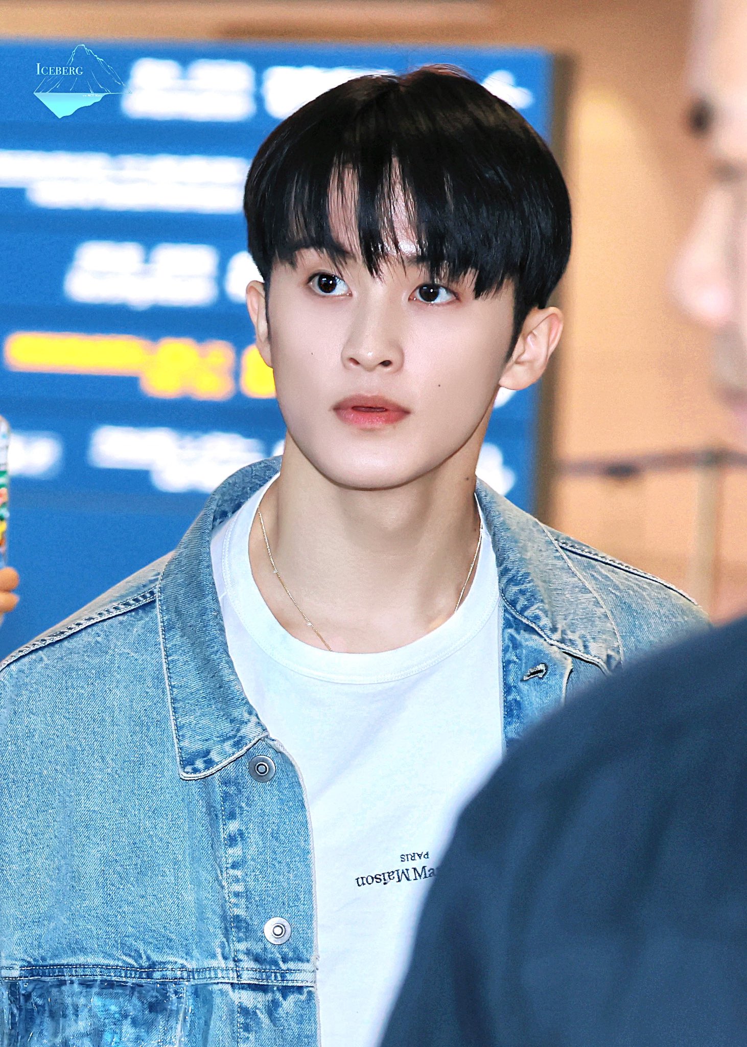 [잡담] 260402 공항 입국한 마크 | 인스티즈