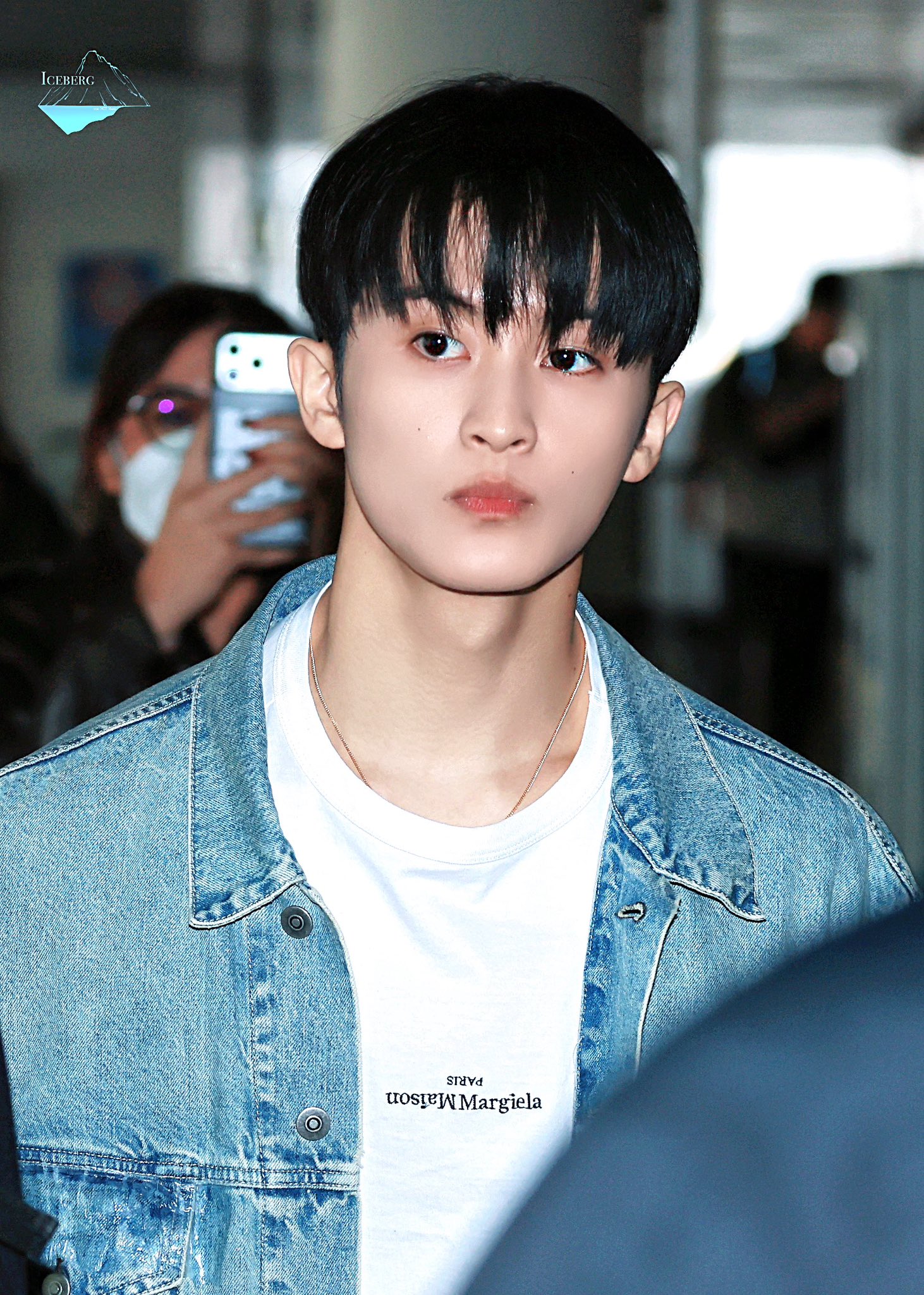 [잡담] 260402 공항 입국한 마크 | 인스티즈