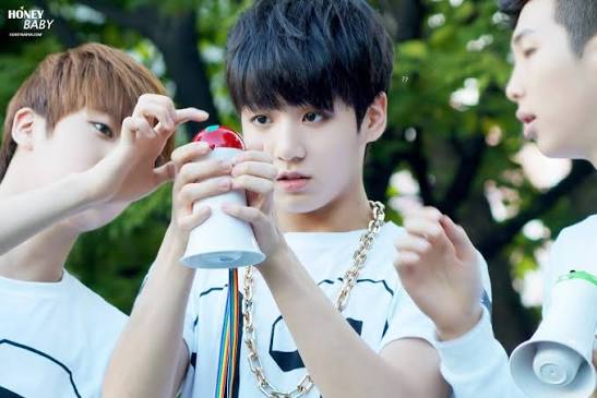 [잡담] 와 정국 진짜 엄청 어렸구나 유튜브에 AI로 만든 과거와 현재 보고 찾아봤는데 | 인스티즈