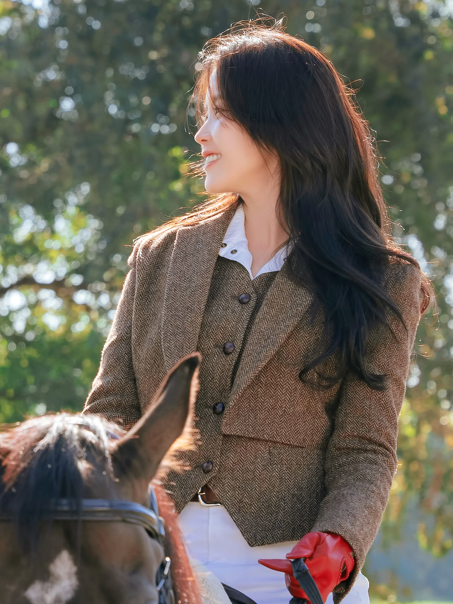 [잡담] 아이유가 어제 충격적으로 공주여서...승마 희주를.... | 인스티즈