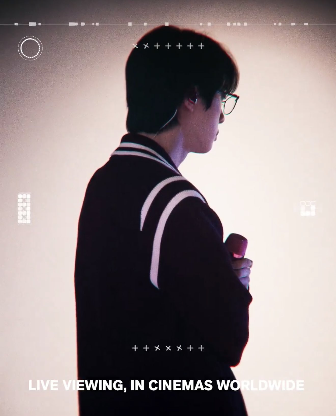 [잡담] 방탄 진 얼굴 쪼꼬미인거 너무 잘보여 | 인스티즈