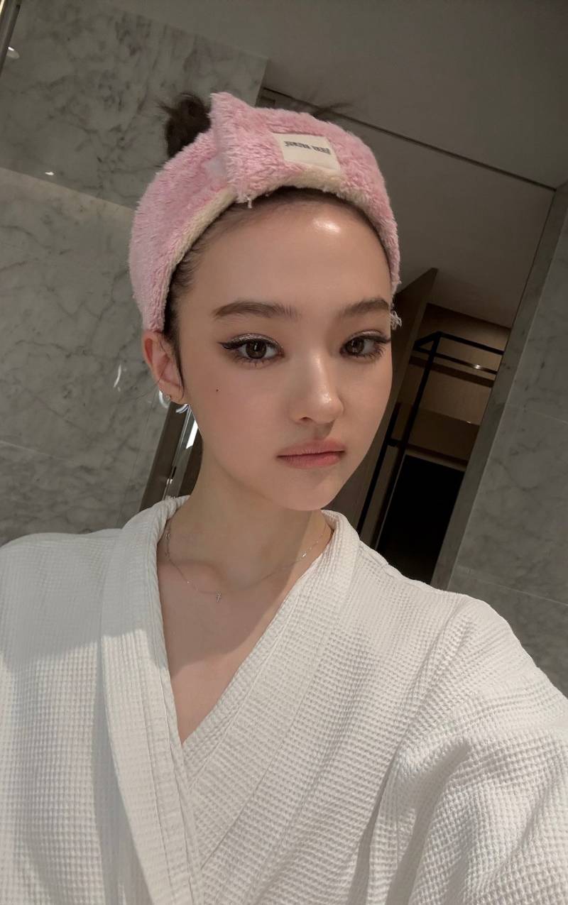 현재 sns에서 논란중인 미야오 엘라 입술..JPG | 인스티즈