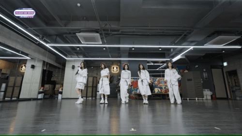 허니제이한테 피드백 받고 바로 달라진 그룹 .jpgif | 인스티즈