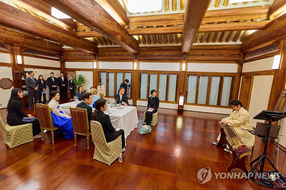[잡담] 손종원이 국빈 만찬 직접 서빙한 곳 분위기 | 인스티즈