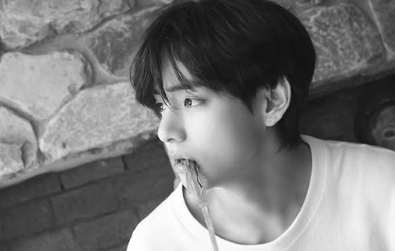 [잡담] 디폴트로 눈빛에 서사 있는 애들 개웃김ㅋㅋㅋ | 인스티즈