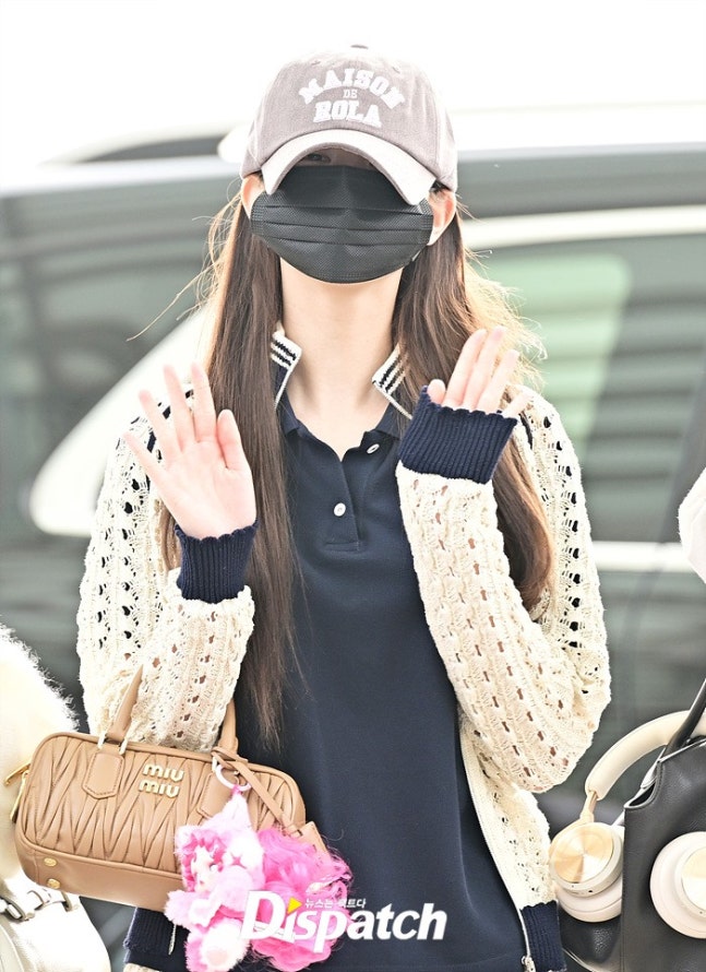 [잡담] 260403 장원영 말레이시아 출국 기사사진 | 인스티즈