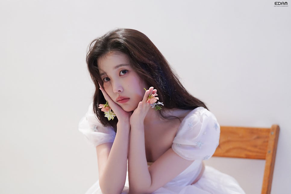 [잡담] 여자 진심 개사랑스럽네....(아이유) | 인스티즈