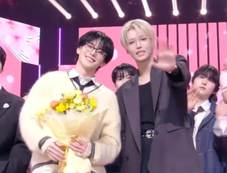 [잡담] 오늘 강민이 한음이랑 음방, 립우랑 같챌 옴 | 인스티즈