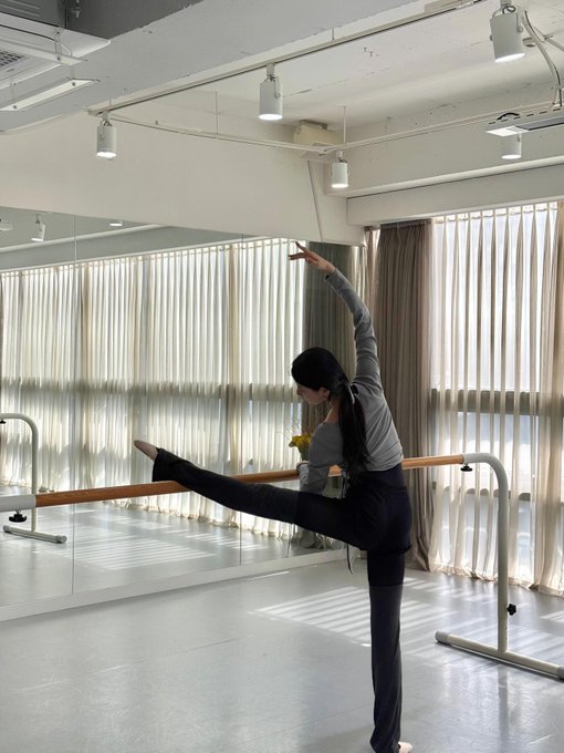 [잡담] 수지 발레 인스타 또왔다🩰 | 인스티즈