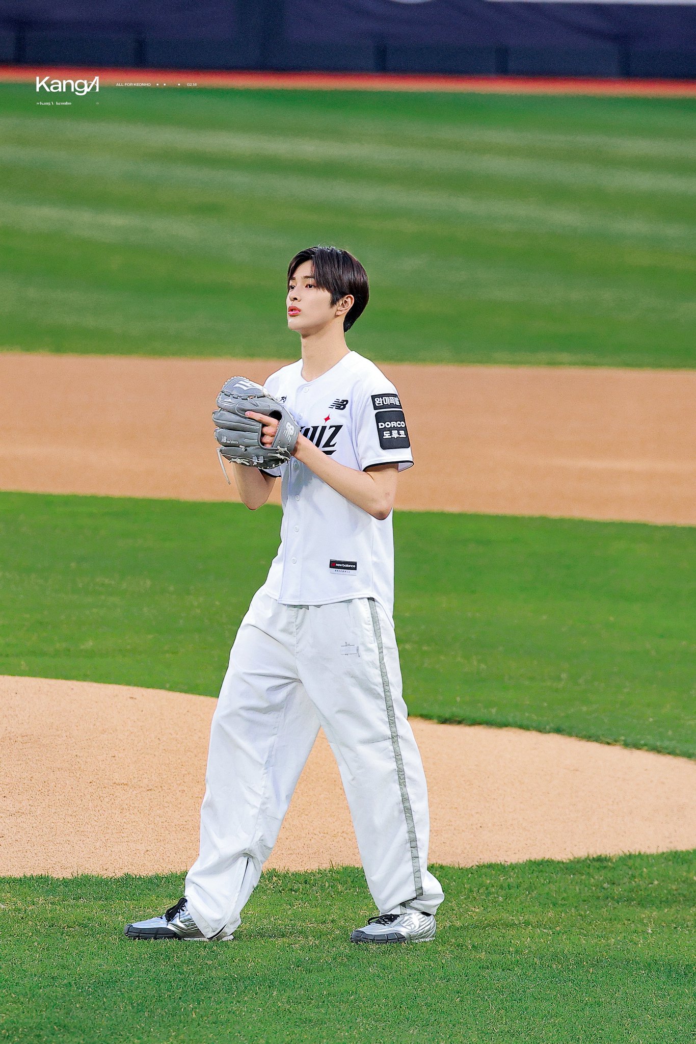 [잡담] 건호랑 나 둘중 하나는 인간이 아닌거 같다 | 인스티즈