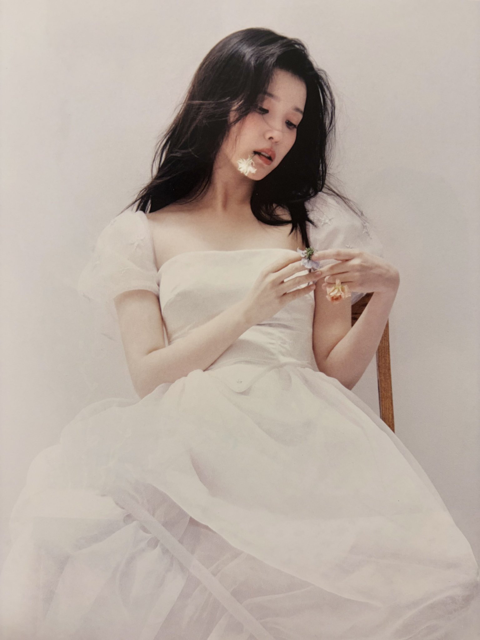[잡담] 아이유) 원래 차기작 무조건 로코, 로맨스ㅅㅊ였는데 | 인스티즈