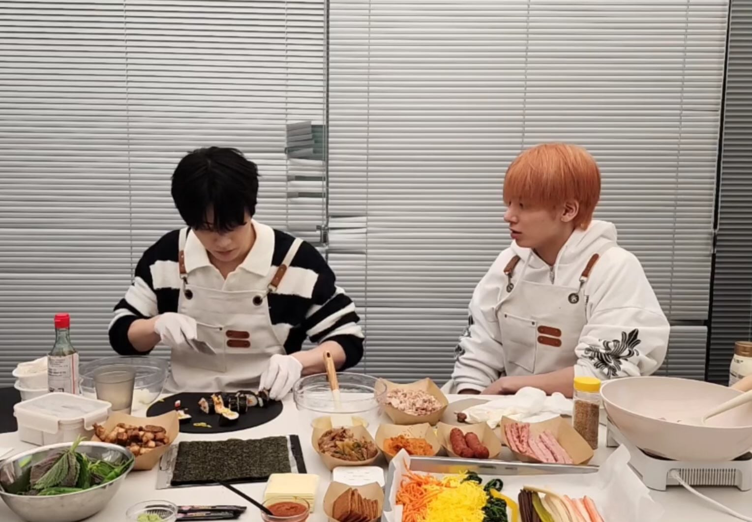 [잡담] 나 아직 수빈 태현 김밥 싸기 라이브 안 봤는데 어 좀 내용이 예상 가 | 인스티즈