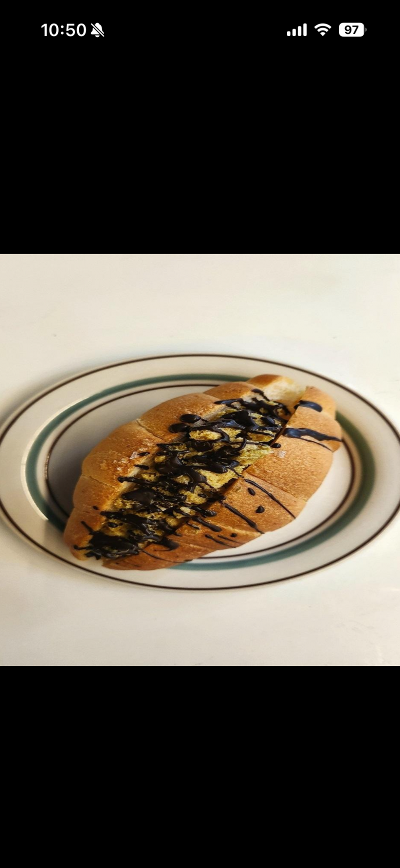 [잡담] 아 소금빵 둘중에 뭐먹지????????? | 인스티즈