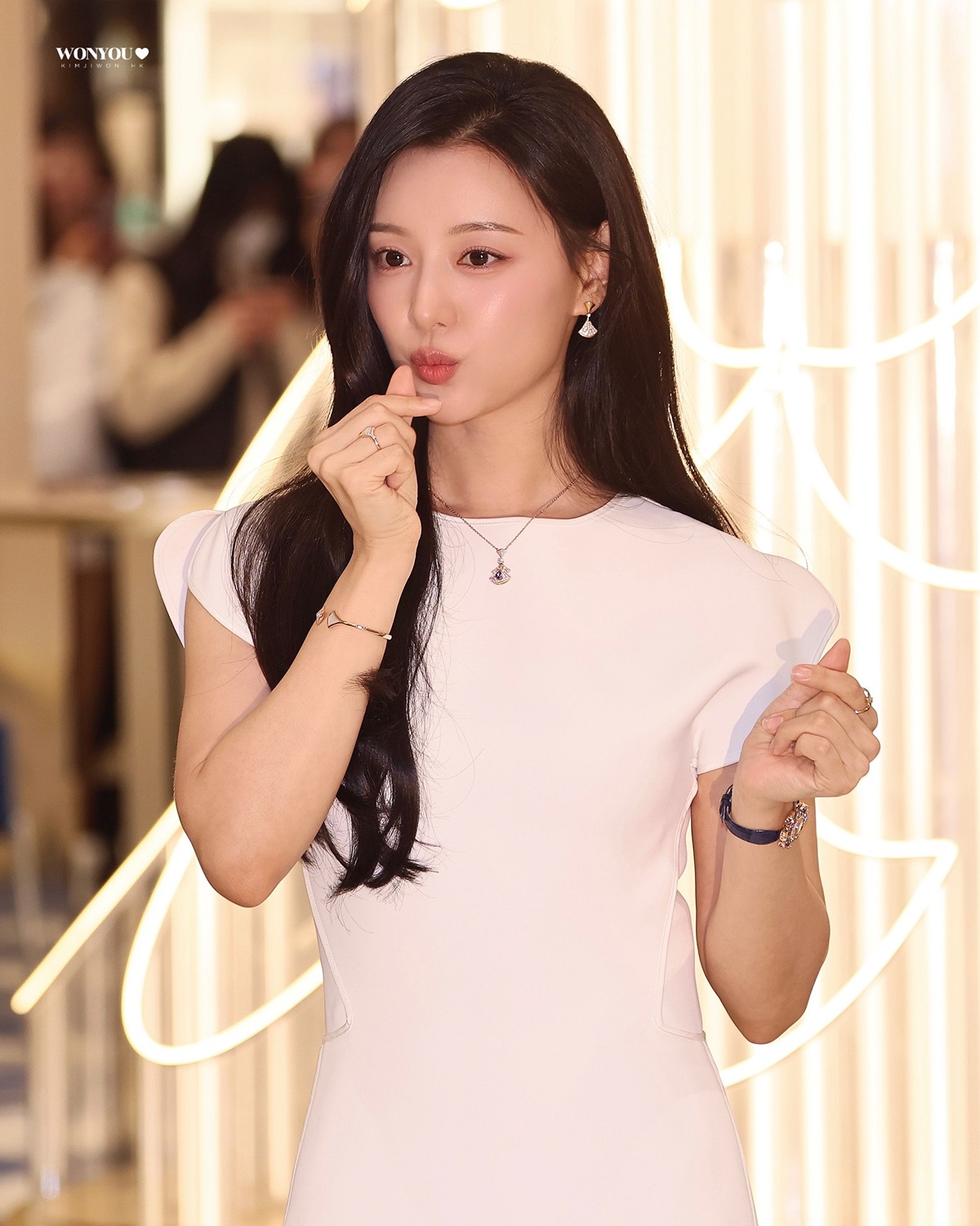 [잡담] 김지원) 김지원에게 잘어울리는 드레스는 | 인스티즈