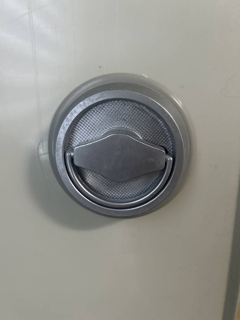 [잡담] 이런 손잡이 어케 여는지 아는사람 | 인스티즈