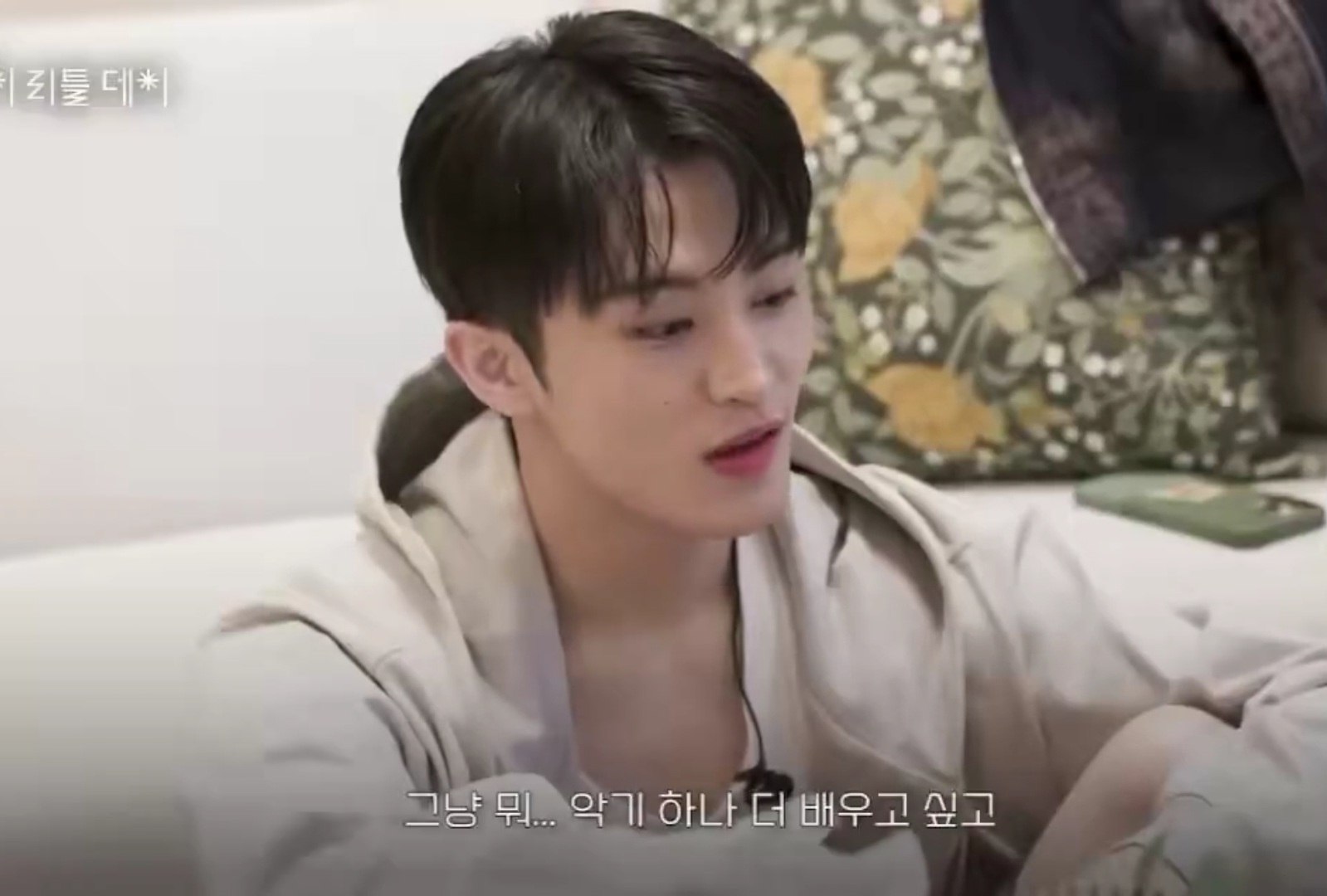 [잡담] 마크 그냥 30대에 아이돌을 할 생각이 없었던거같네 | 인스티즈