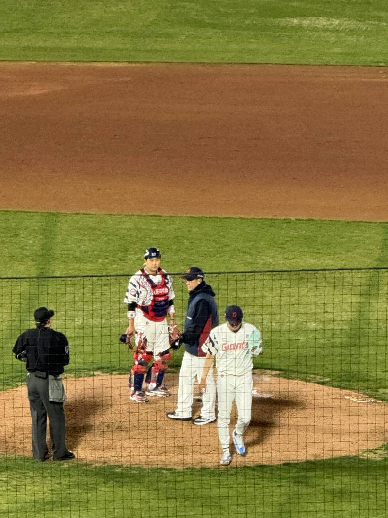 [잡담] 어제 오늘 직관 갈맥 오늘도 걍 8회에 나옴 ㅋㅋㅋ | 인스티즈