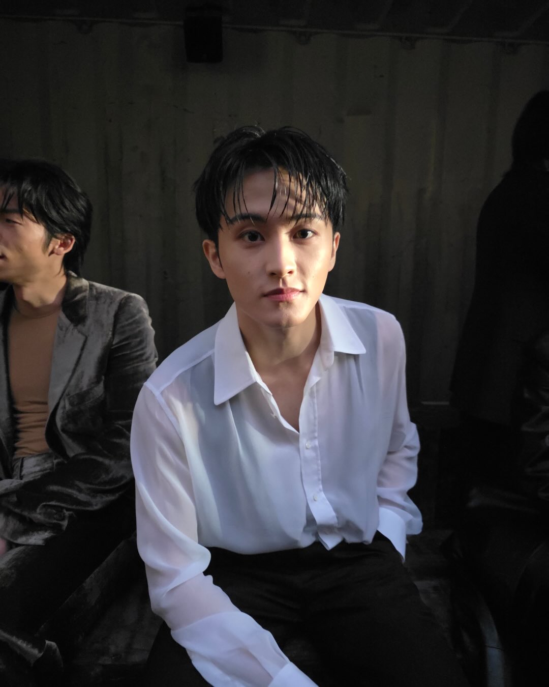 [잡담] 260404 i_d 인스타 메종 마르지엘라 올려준 마크 사진들 | 인스티즈