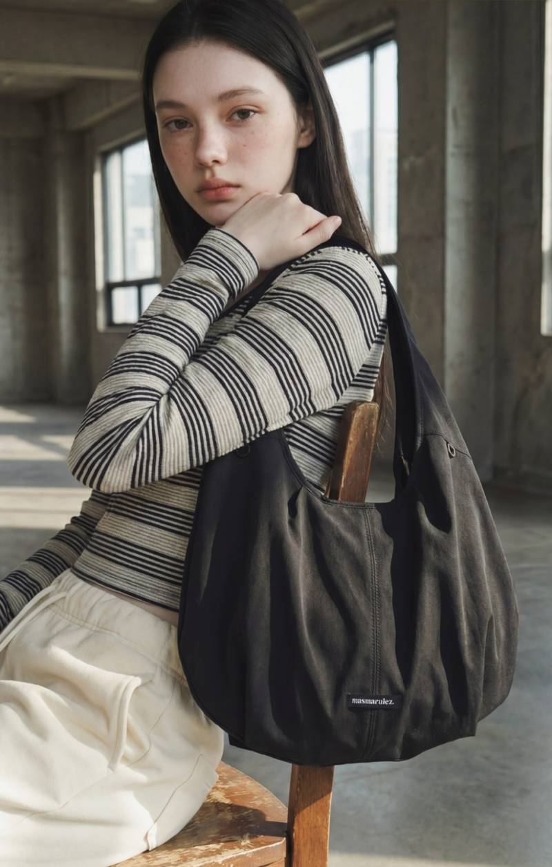 [잡담] 가방 둘중에 머살까 | 인스티즈