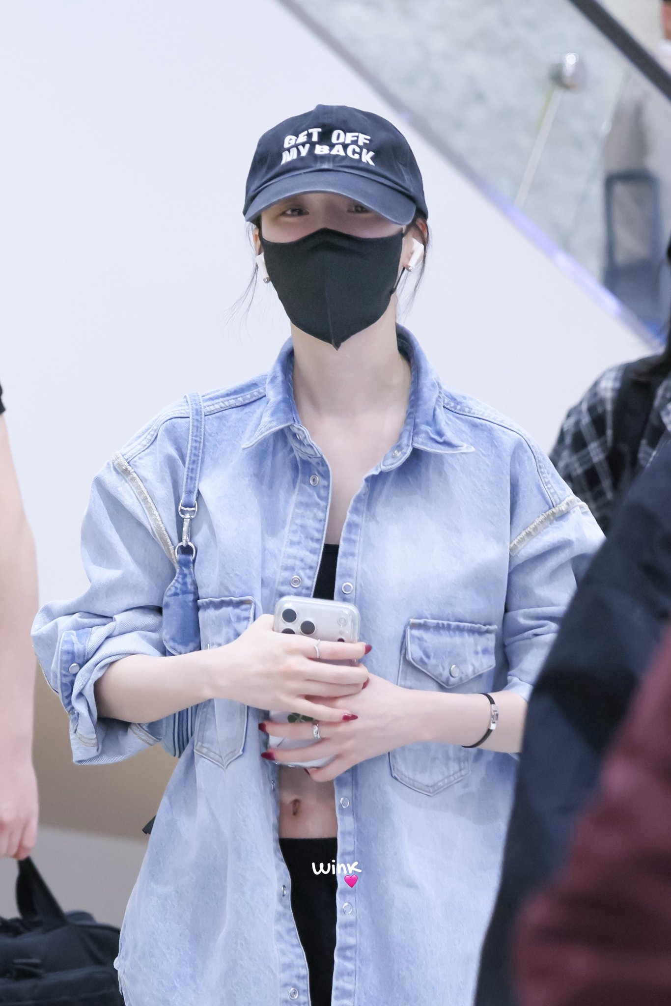 [잡담] 오늘 공항 입국한 카리나 윈터 | 인스티즈