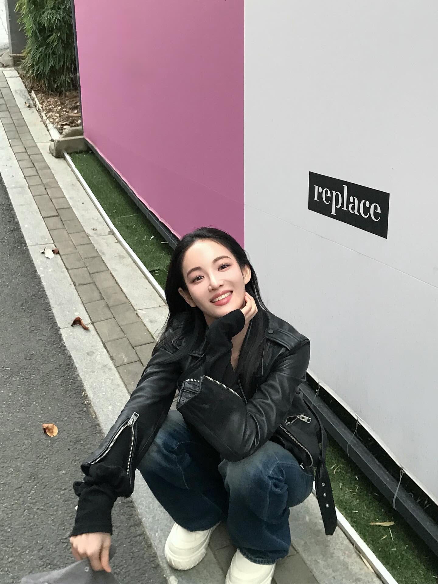 [잡담] 최희진 홍수주 벚꽃 데이트 마음 좋다… | 인스티즈