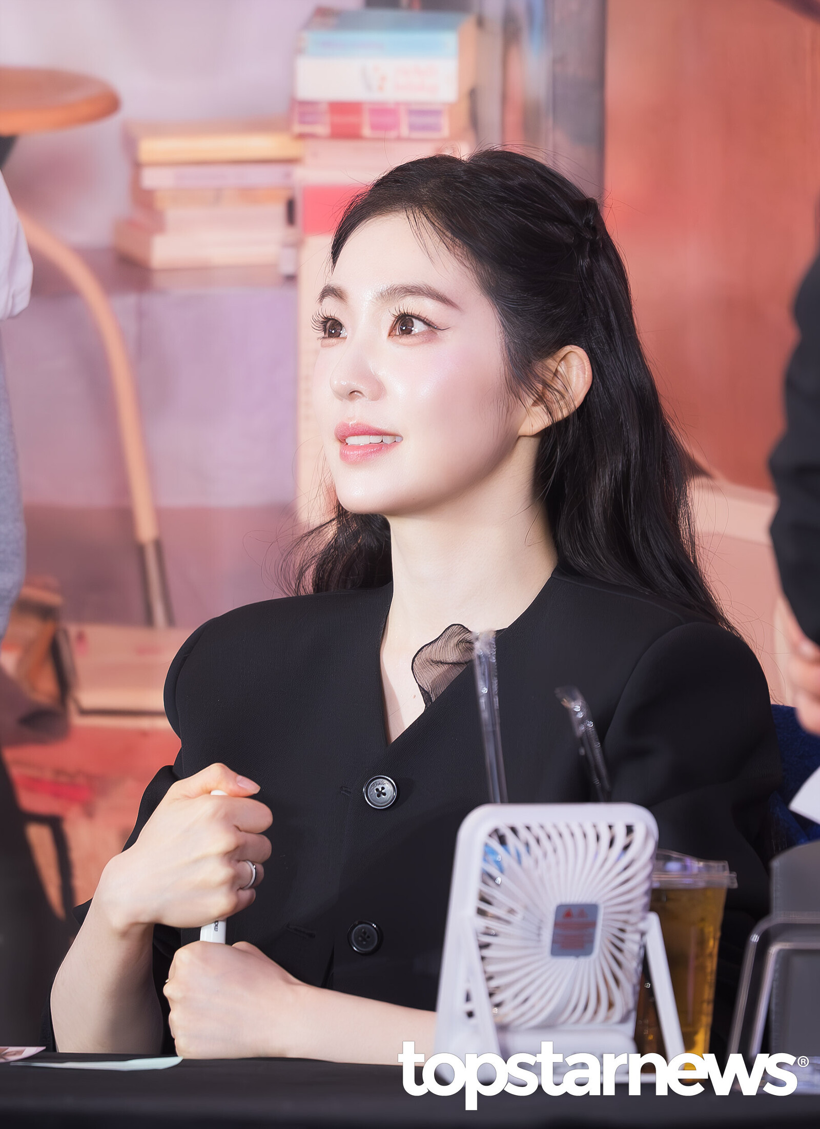 [잡담] 260404 아이린 Biggest Fan 공개 팬사인회 기사사진 | 인스티즈
