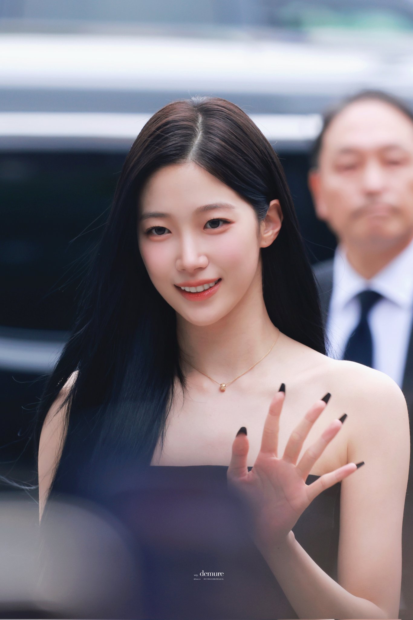 [잡담] 카즈하 오늘 겁나 이쁘다 ..... 🖤 | 인스티즈