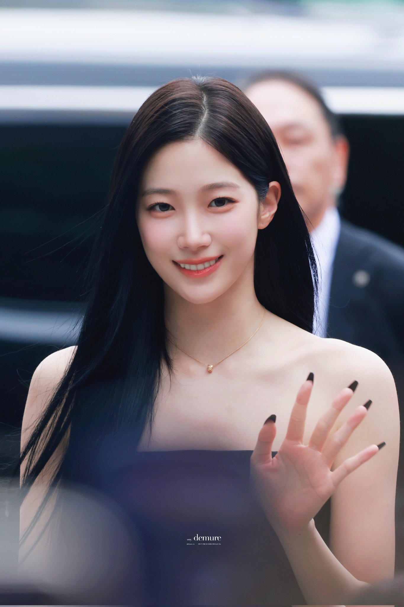 [잡담] 카즈하 오늘 겁나 이쁘다 ..... 🖤 | 인스티즈