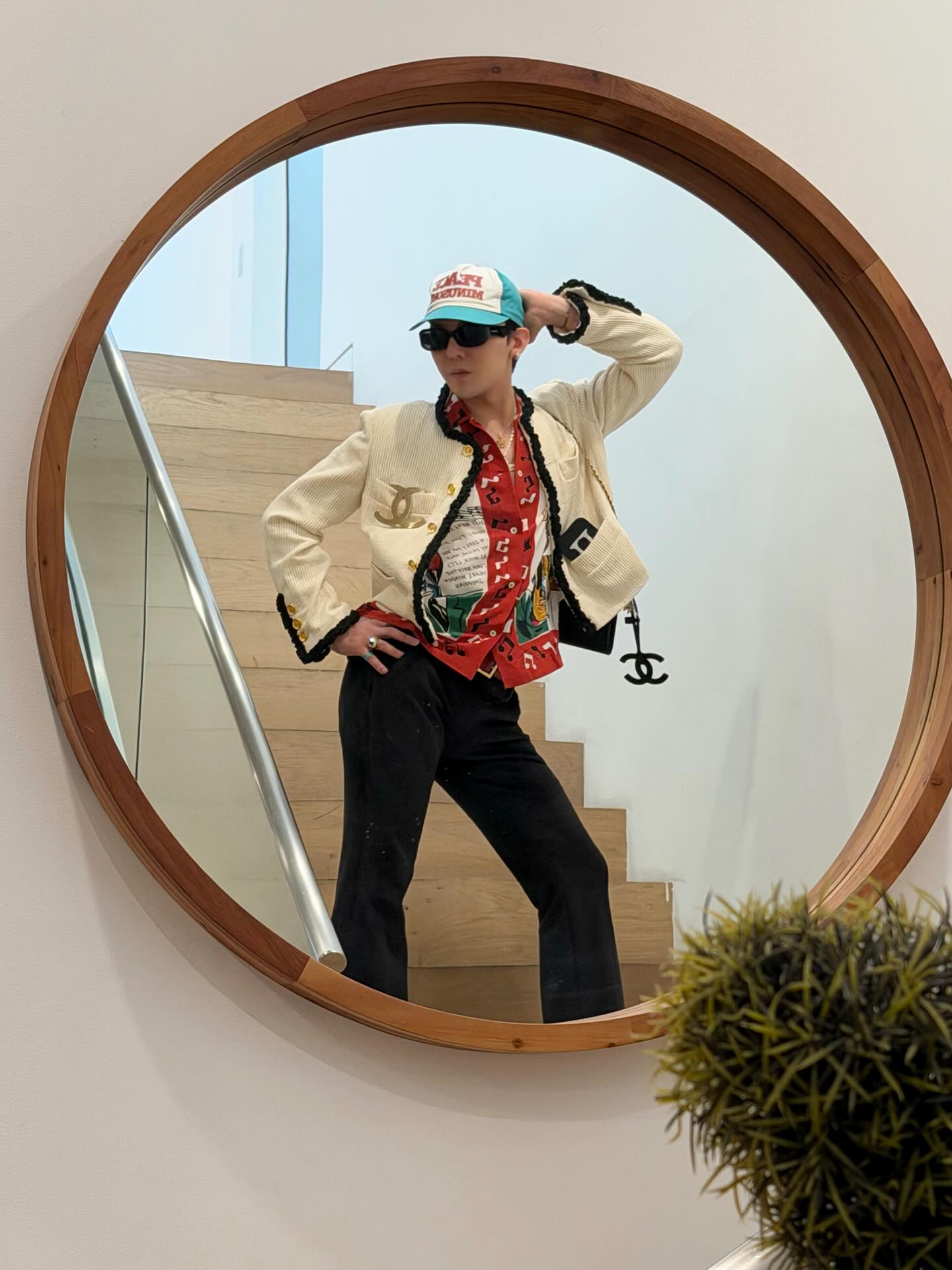 [잡담] 지디 LA 인스타 올라왔다 | 인스티즈