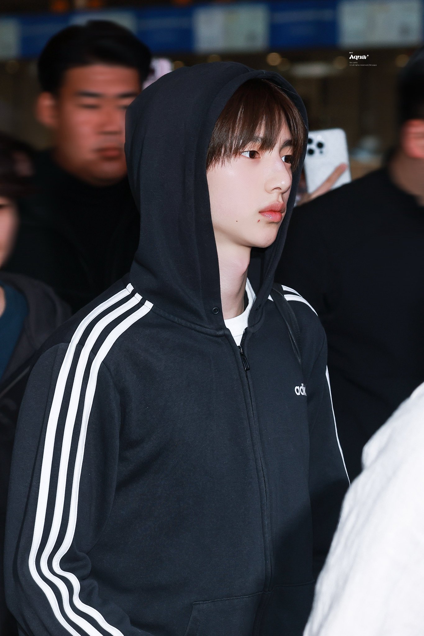 [잡담] 주훈이 얼굴에 상처났어 ㅠㅠ | 인스티즈