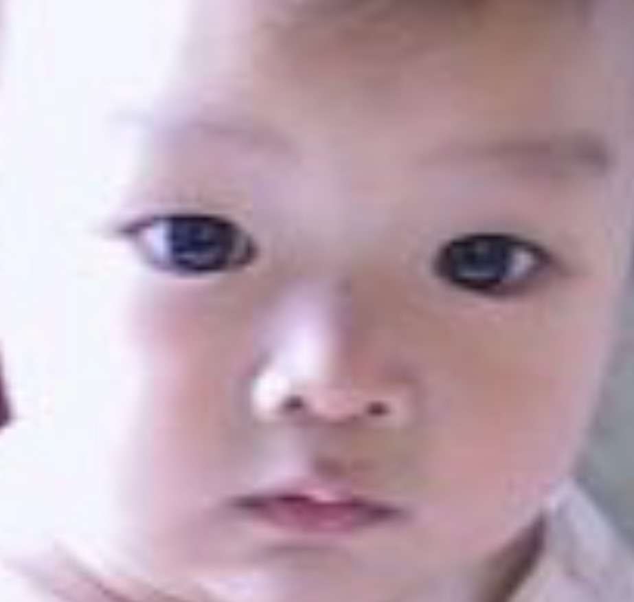 [잡담] 성찬이 아기 칸쵸 사진 볼 때마다 무한 확대함 | 인스티즈