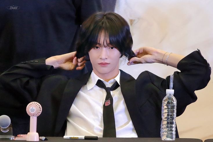 [잡담] 원빈이 꽁지머리시절 머리 정리 방법 | 인스티즈