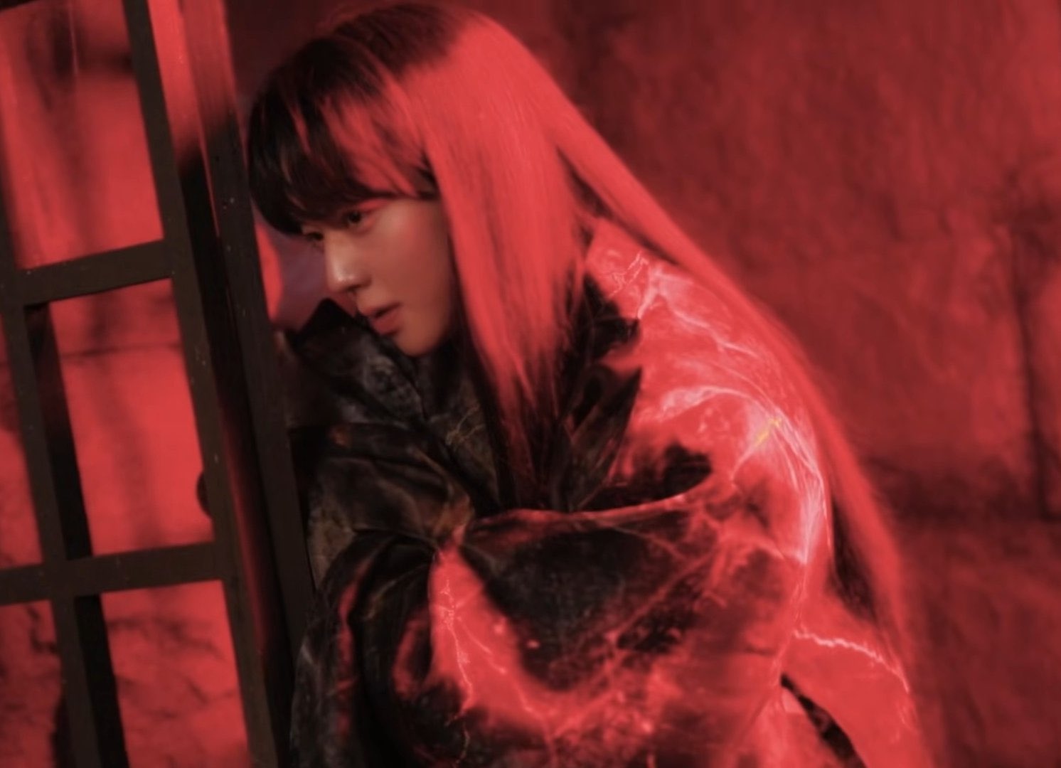 [잡담] 박지훈 이런 투머치 장발 진짜 신기할정도로 잘 어울리네 | 인스티즈