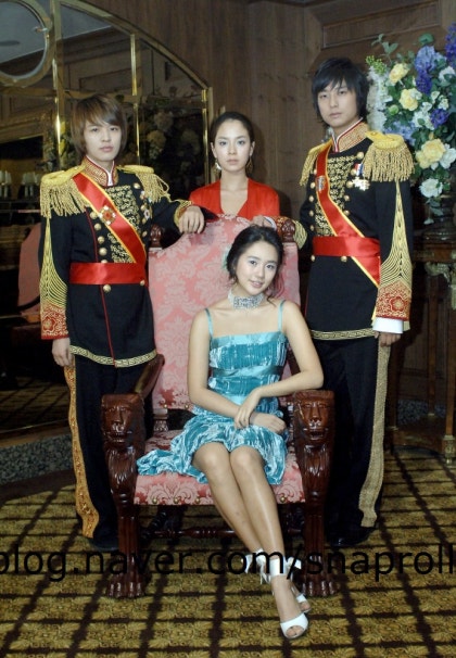 [잡담] 입헌군주제 맛집 엠사.. | 인스티즈