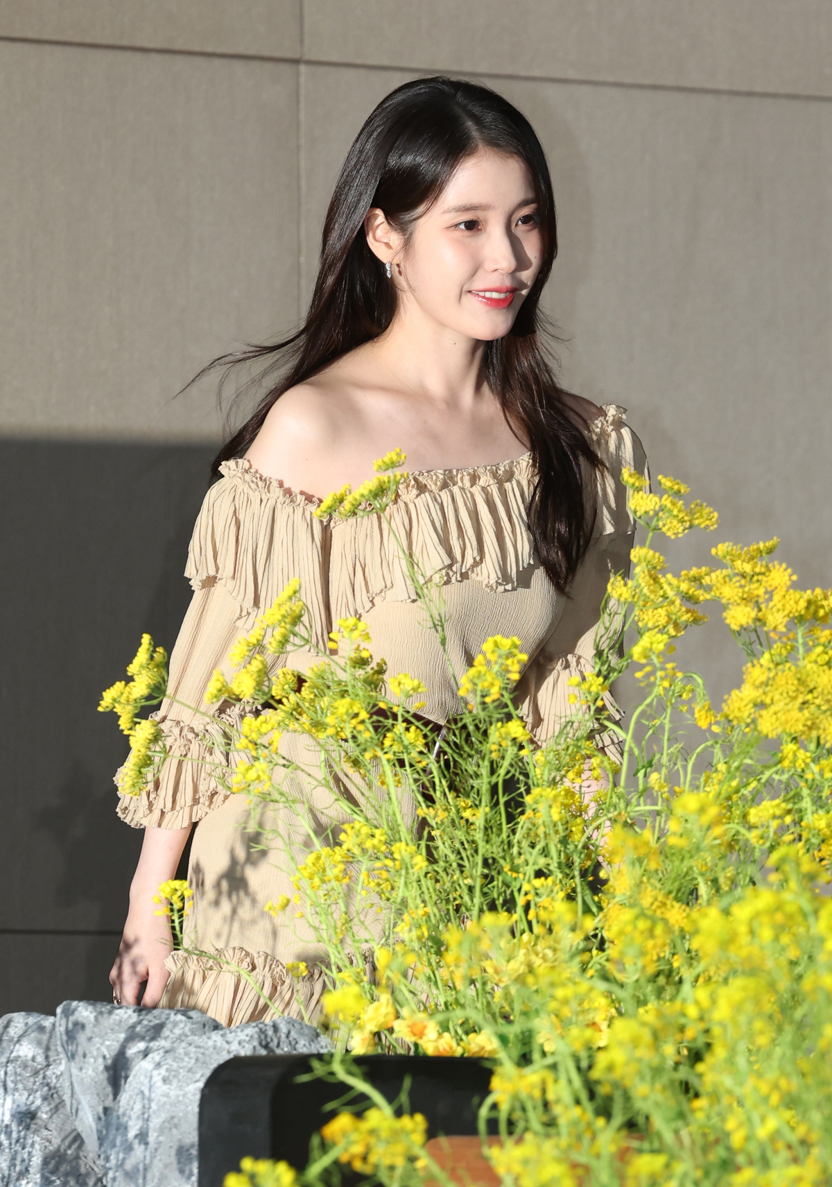 [잡담] 자아 갈아끼우는 아이유 ㅋㅋㅋ | 인스티즈
