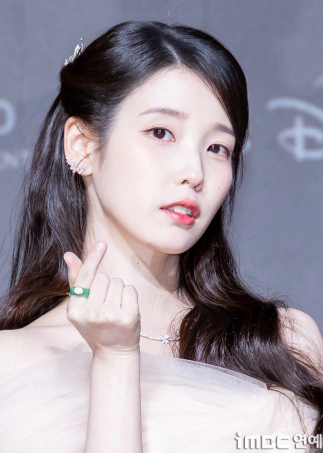 [잡담] 대군부인) 아이유 이거 제일 희주같다 | 인스티즈