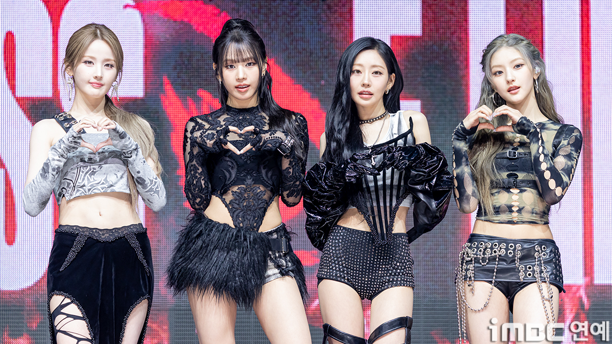 [정보/소식] 키스오브라이프 컴백 쇼케이스 기사사진 | 인스티즈