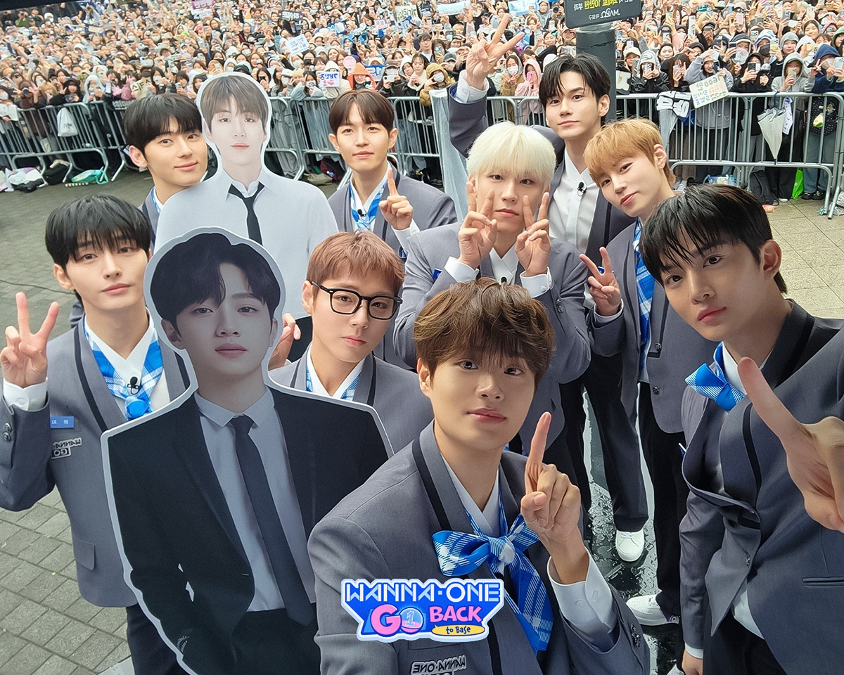 [잡담] 워너원 단체사진 왔다!!! | 인스티즈