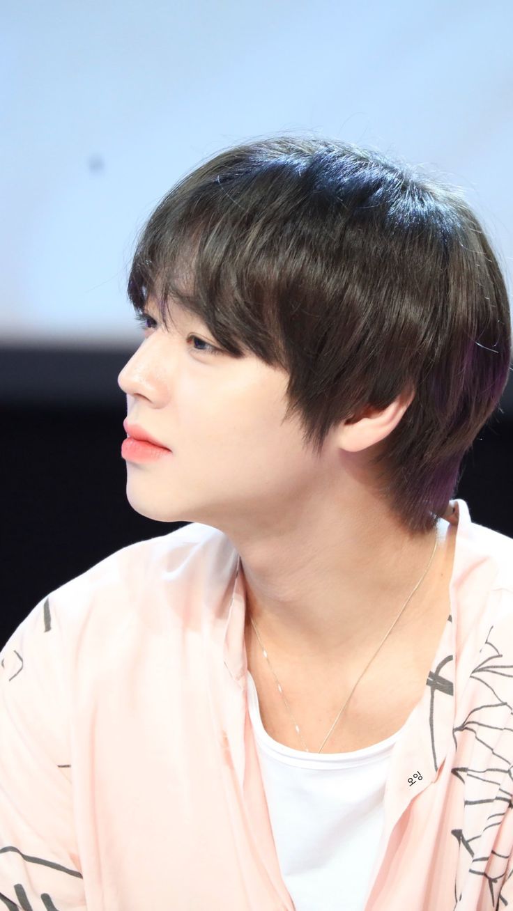 [잡담] 박지훈 이런 머리색 평생해줬으면 좋겟다 | 인스티즈