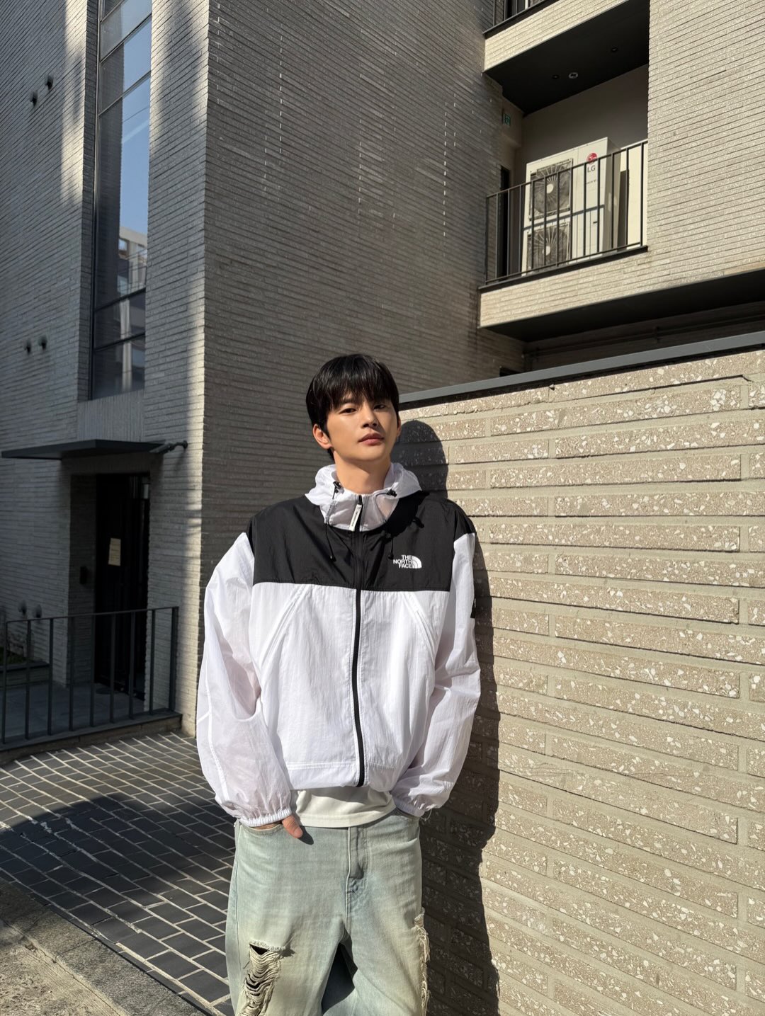 [잡담] 서인국 이사진 너무 설렌다 딱 윤윤제같음 | 인스티즈