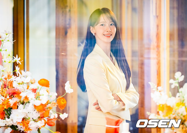 [잡담] 윤아) 오늘 윤아 가뜩이나 공주인데 살빠져서 콩만해졌어 | 인스티즈