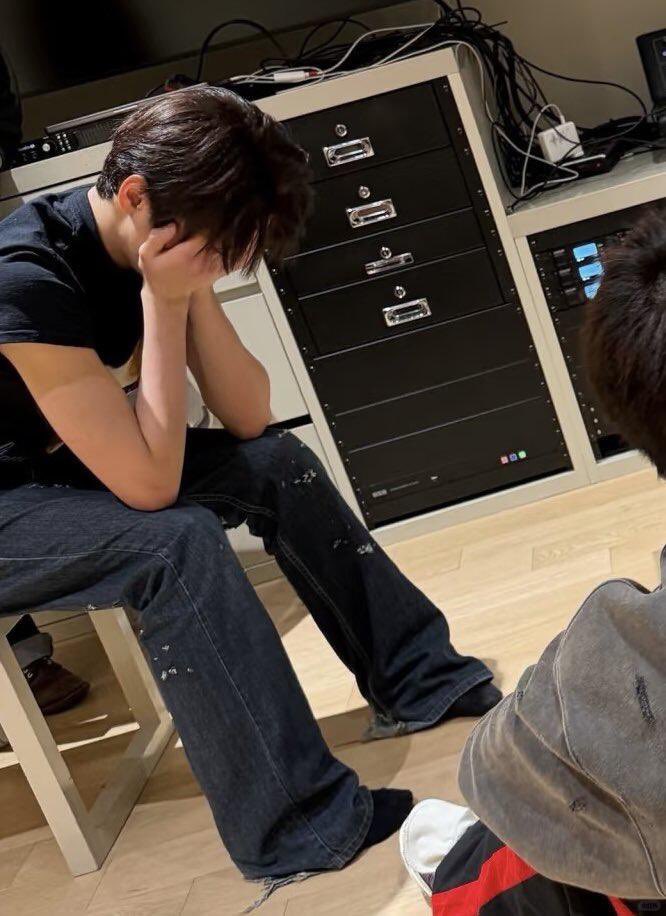 [잡담] 코르티스 건호 모에 발끝ㅋㅋㅋ | 인스티즈